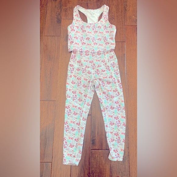 Evolution and creation active set - Picture 1 of 4